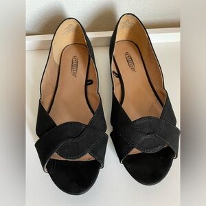 Seychelles Black Crisscross Peep-Toe Flats